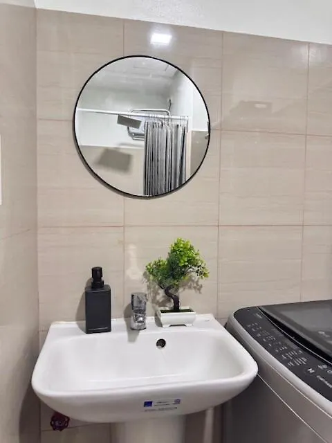 Apartment Wander & Chill Staycation Manila
